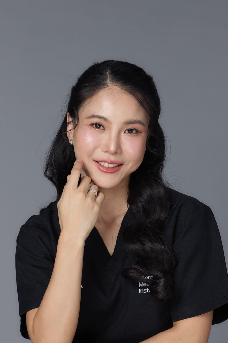 พญ.ขวัญชนก บุญจักรศิลป์